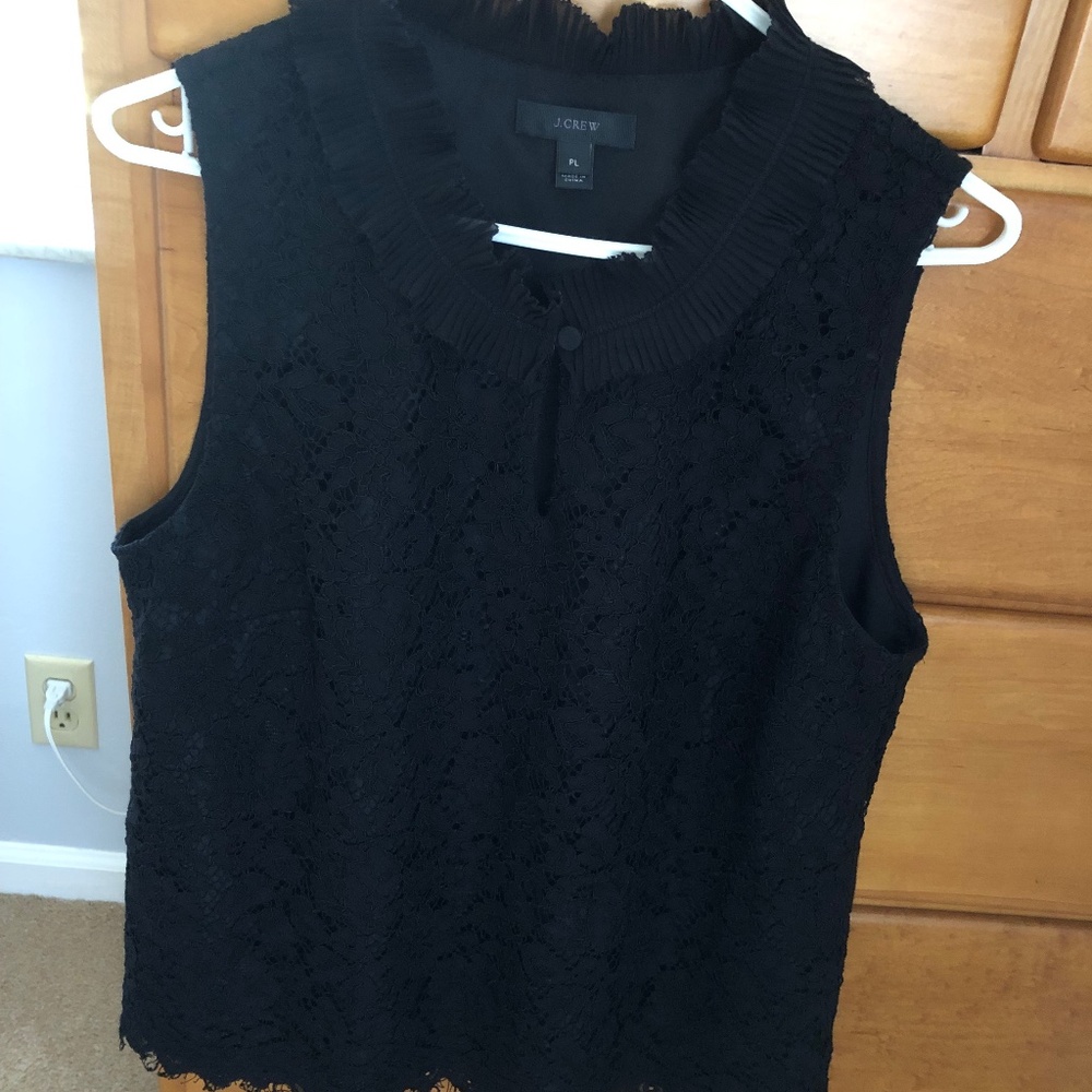 J Crew sleeveless, ruffled keyhole necklne, size Petite Large
